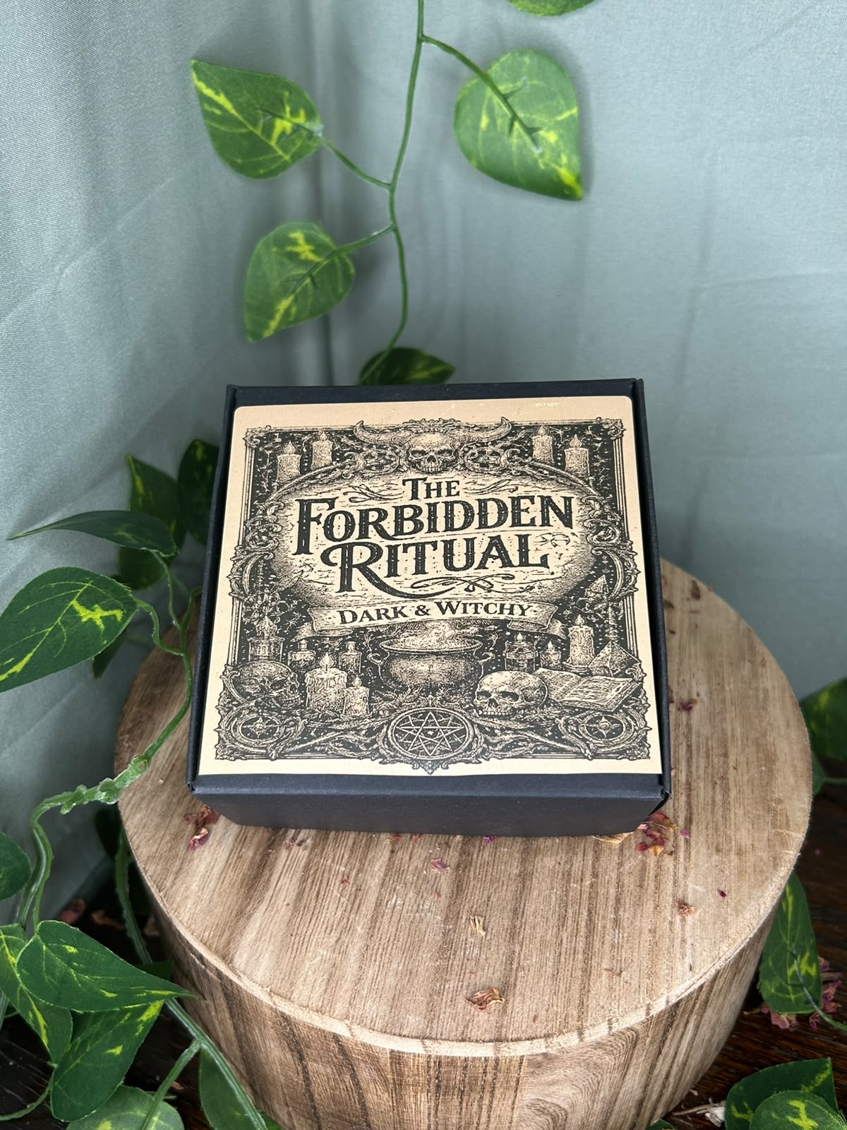 The Forbidden Ritual – Dark & Witchy Skull Wax Melt Box
