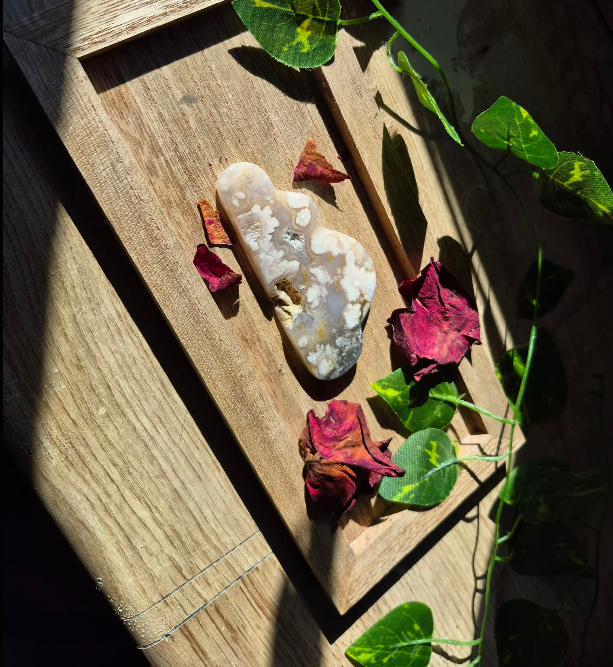Flower Agate Cloud Carving